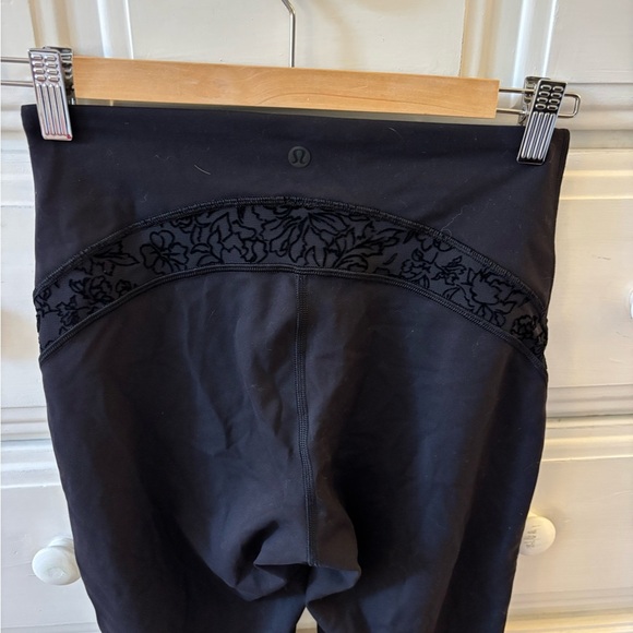 Lululemon Wunder Under Crop High-rise 21” in Flocked Everlux - Picture 3 of 5
